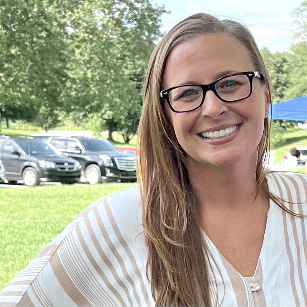 Meet your Posher, Brooke